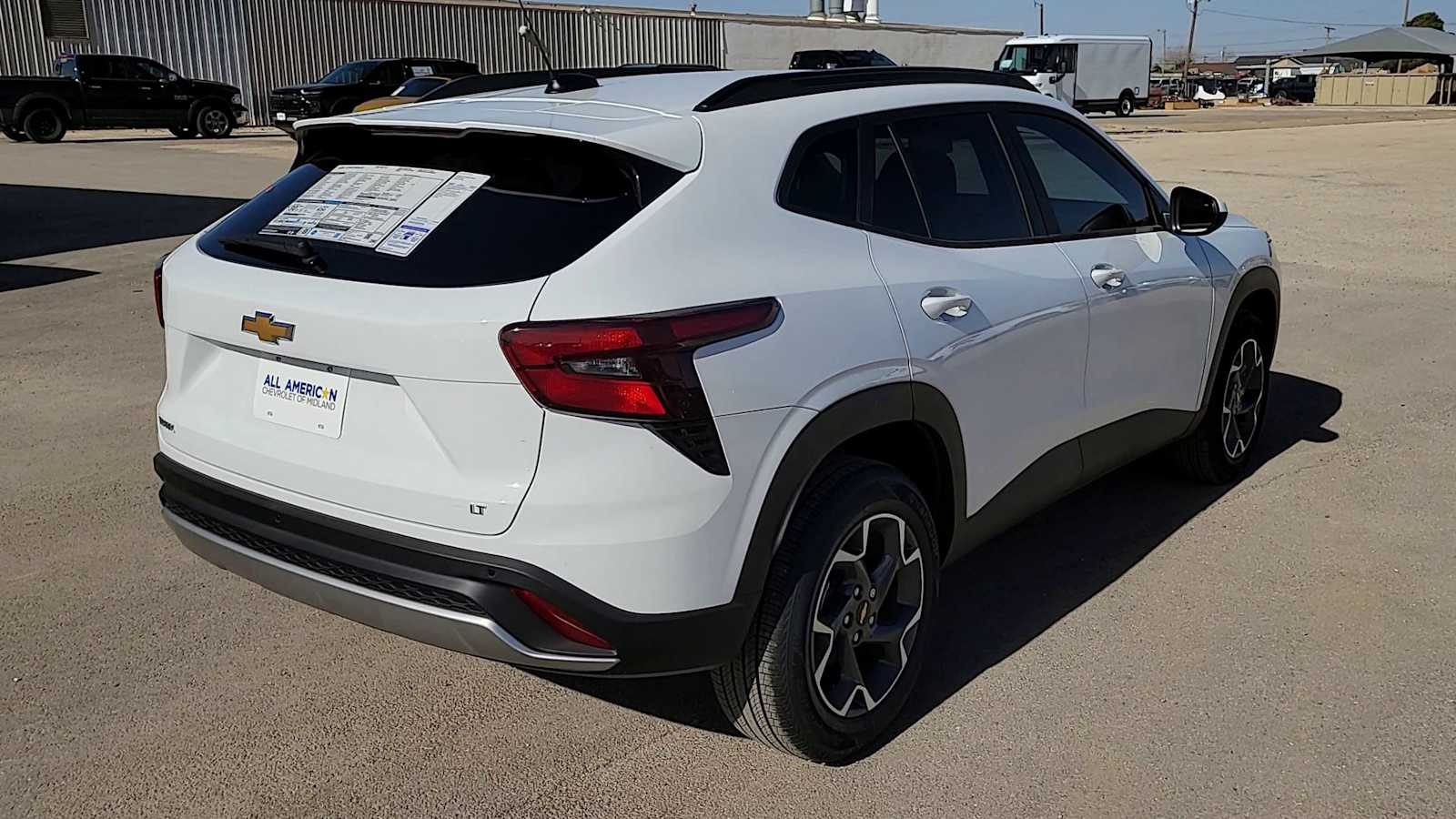 Thumbnail: 2026 Chevrolet Trax - 8