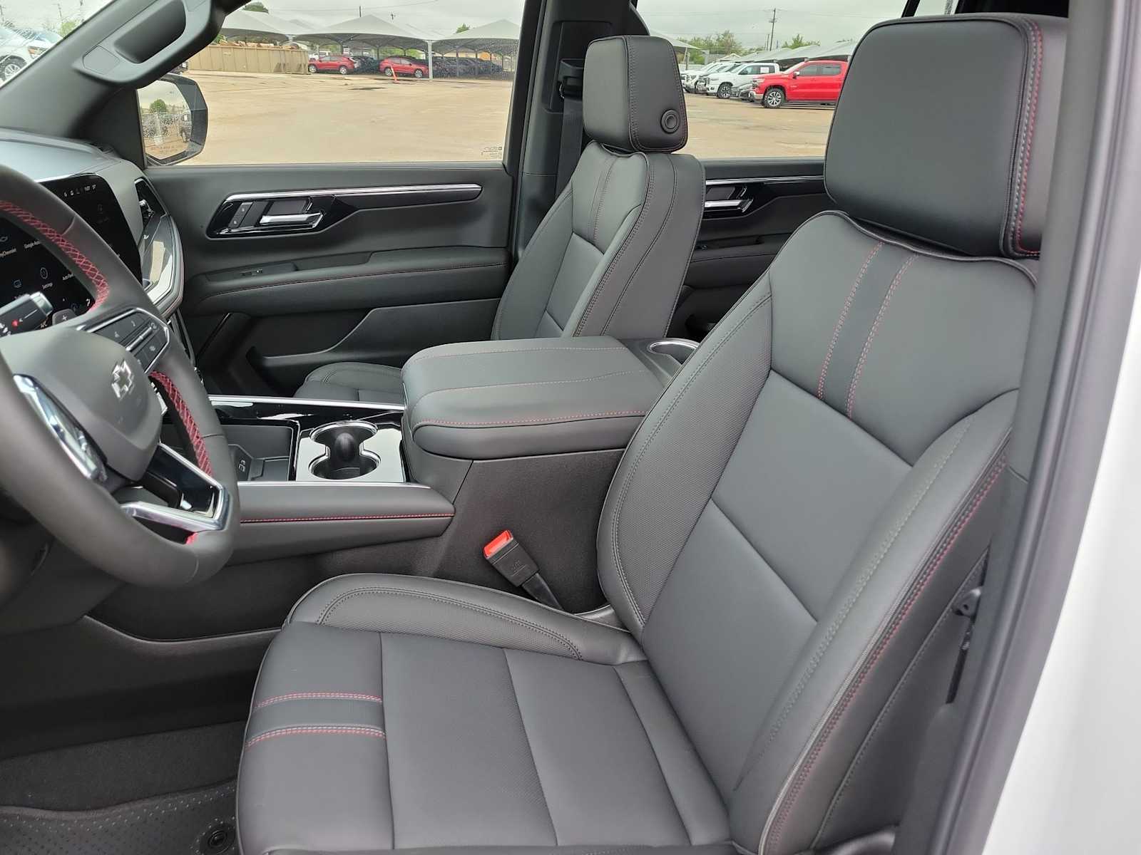 Thumbnail: 2026 Chevrolet Suburban - 15