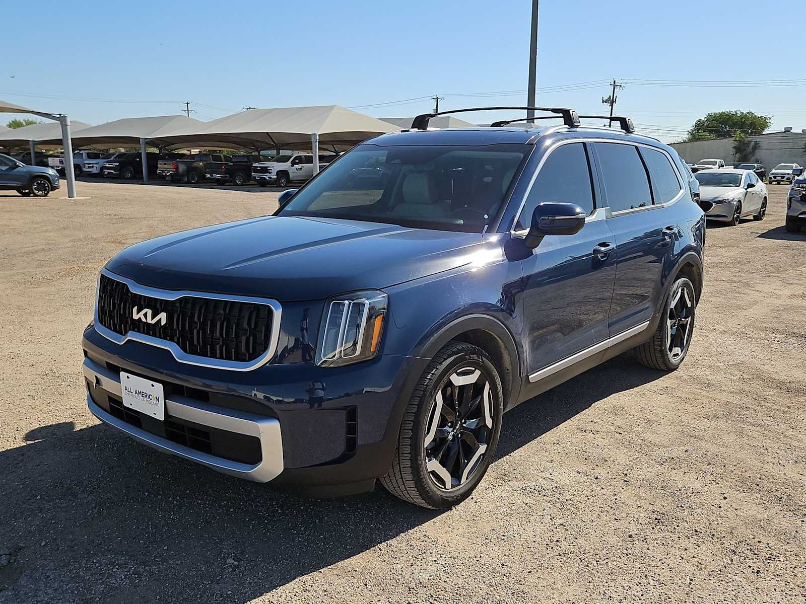 Thumbnail: 2023 Kia Telluride - 4