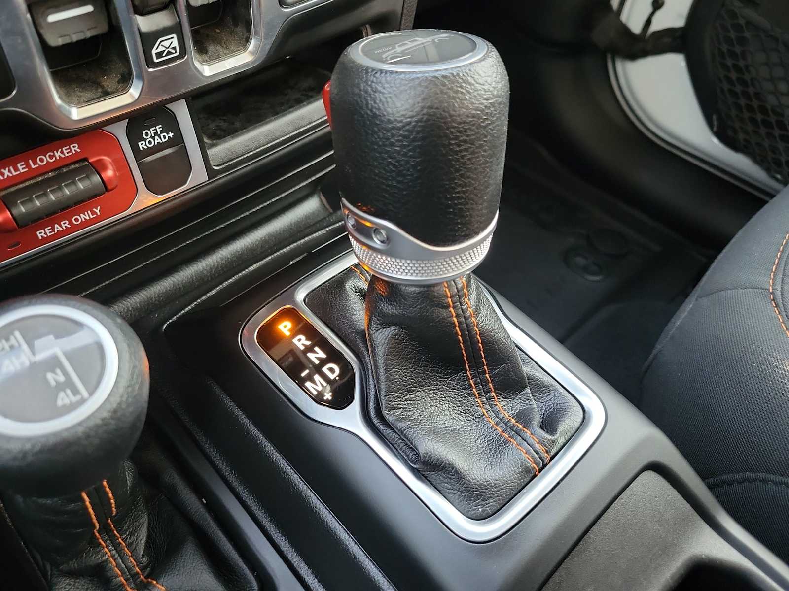 Thumbnail: 2023 Jeep Gladiator - 21