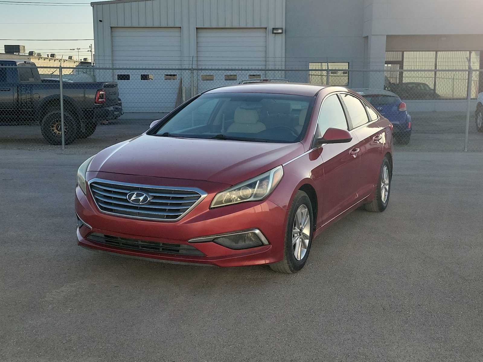 Thumbnail: 2017 Hyundai Sonata - 4