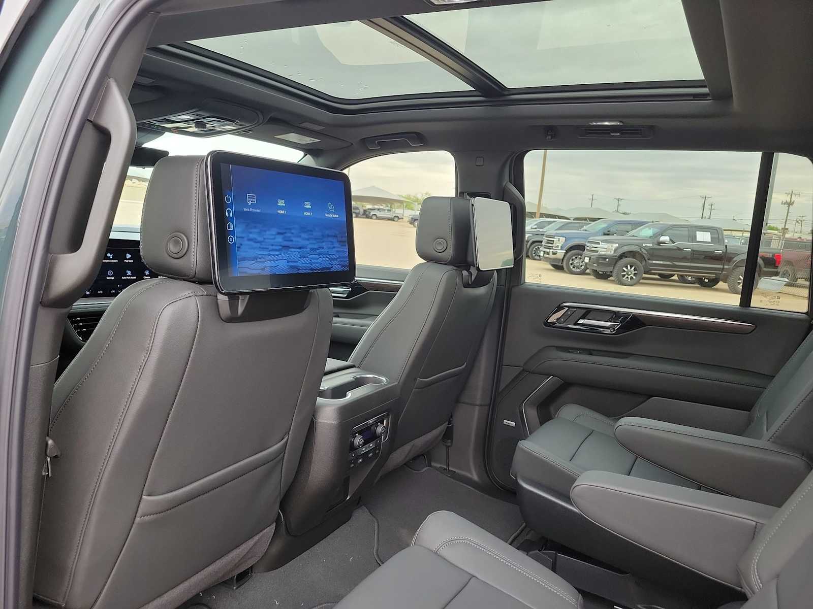 Thumbnail: 2026 Chevrolet Suburban - 16