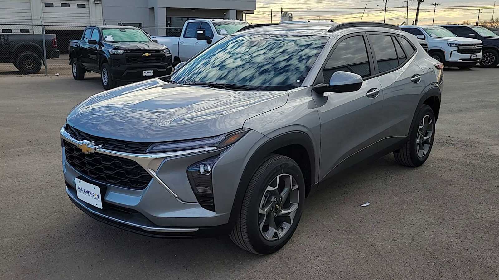 Thumbnail: 2026 Chevrolet Trax - 4