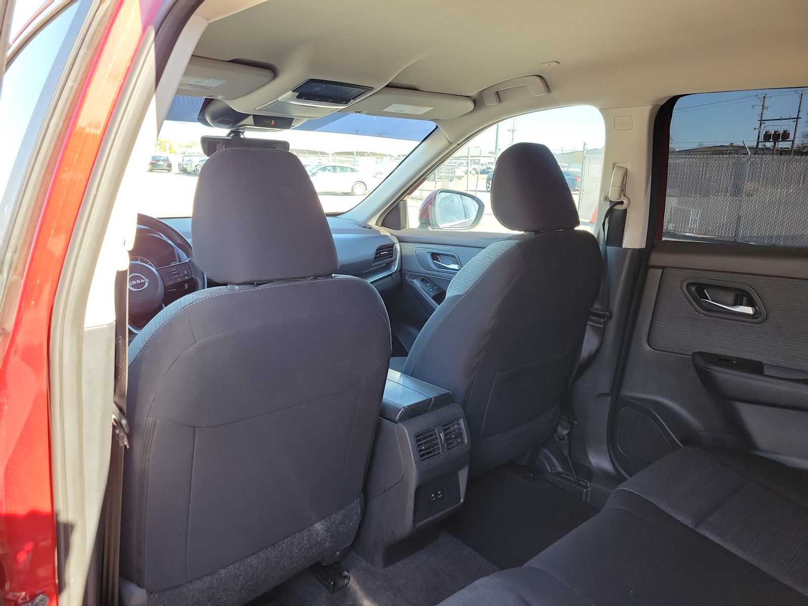 Thumbnail: 2023 Nissan Rogue - 20