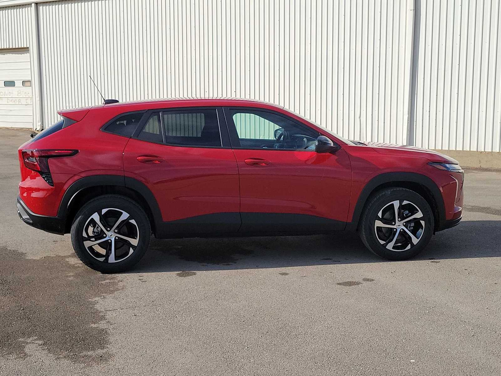 Thumbnail: 2026 Chevrolet Trax - 9