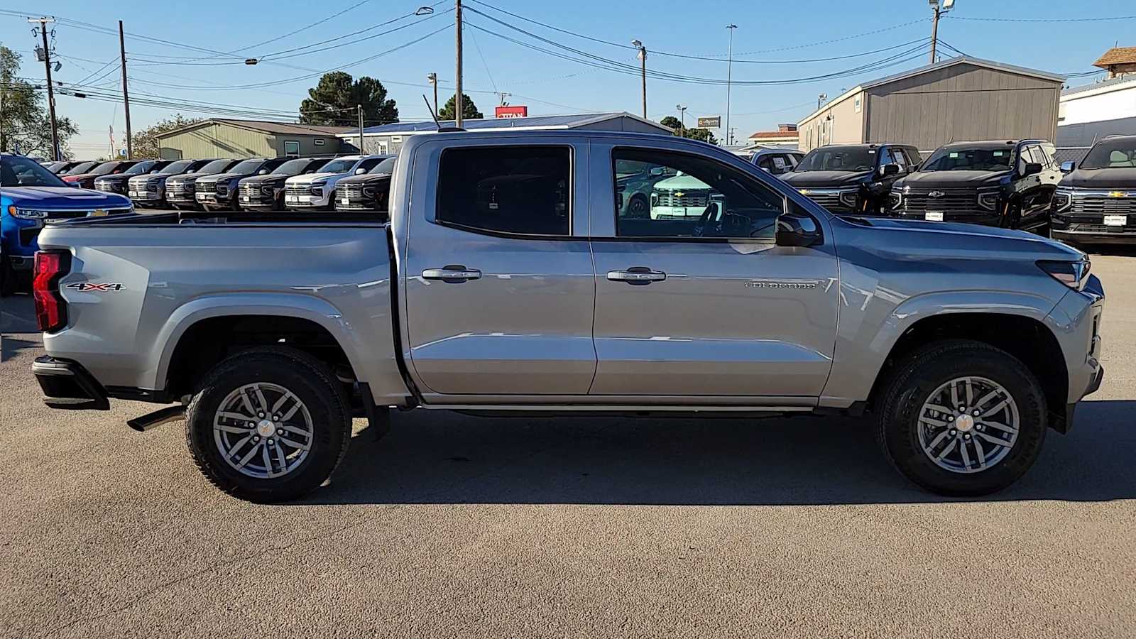 Thumbnail: 2026 Chevrolet Colorado - 9