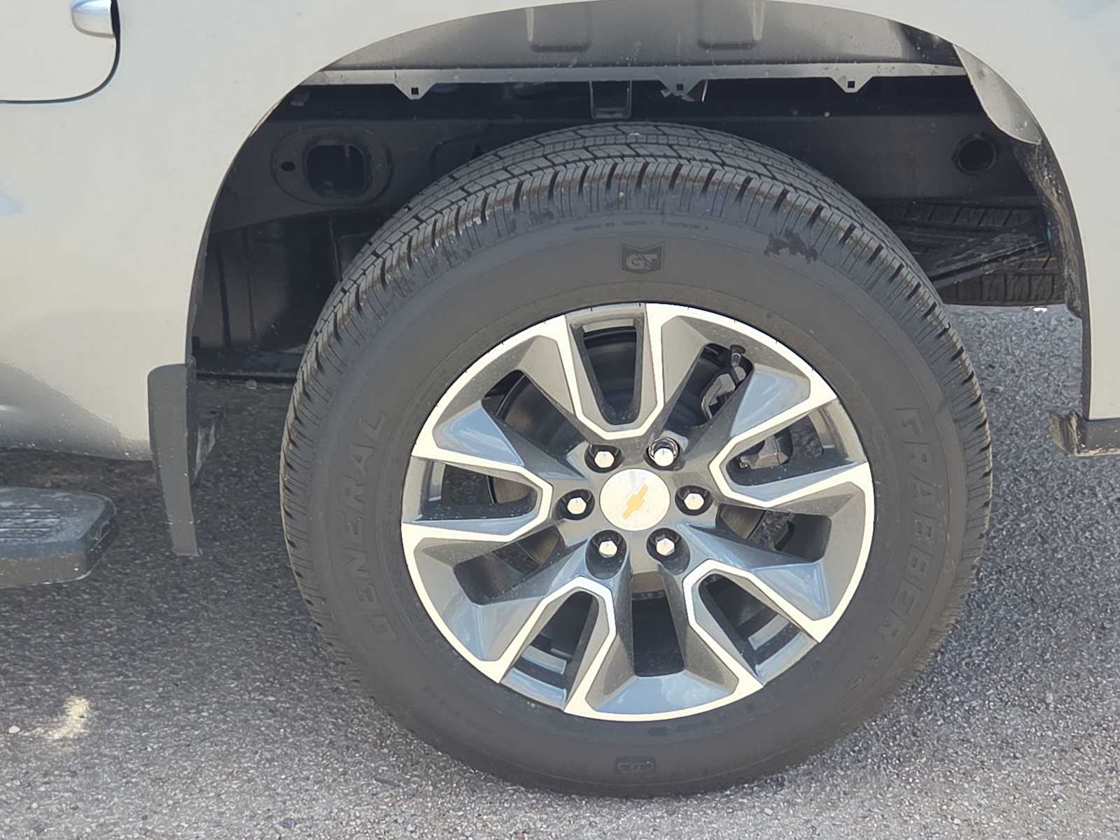 Thumbnail: 2026 Chevrolet Silverado 1500 - 12