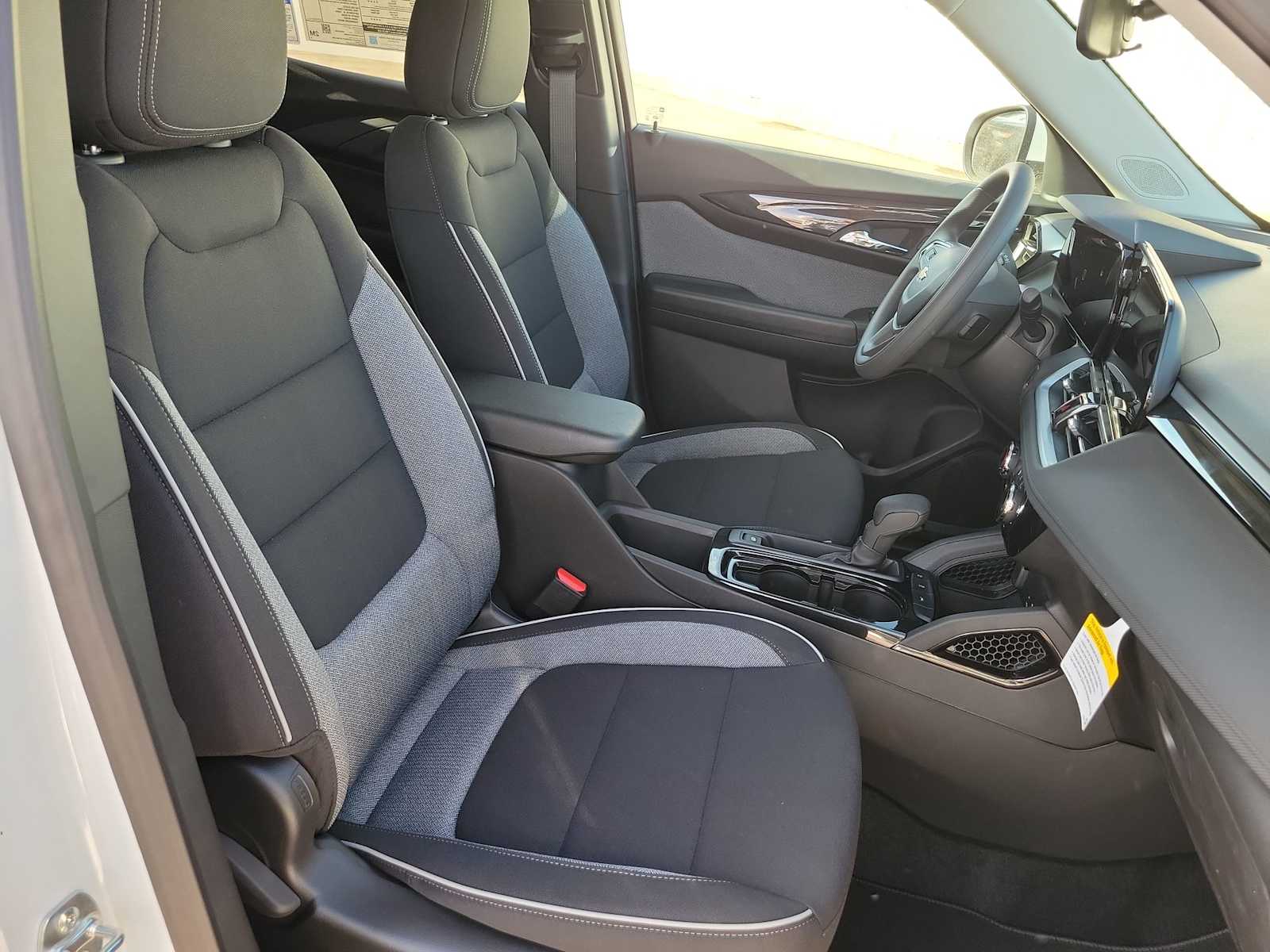 Thumbnail: 2026 Chevrolet TrailBlazer - 18