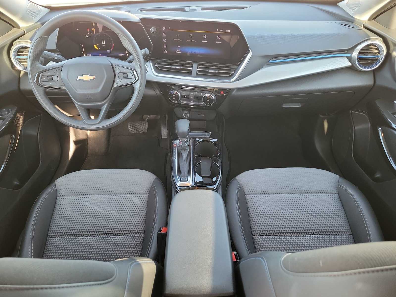 Thumbnail: 2025 Chevrolet Trax - 14