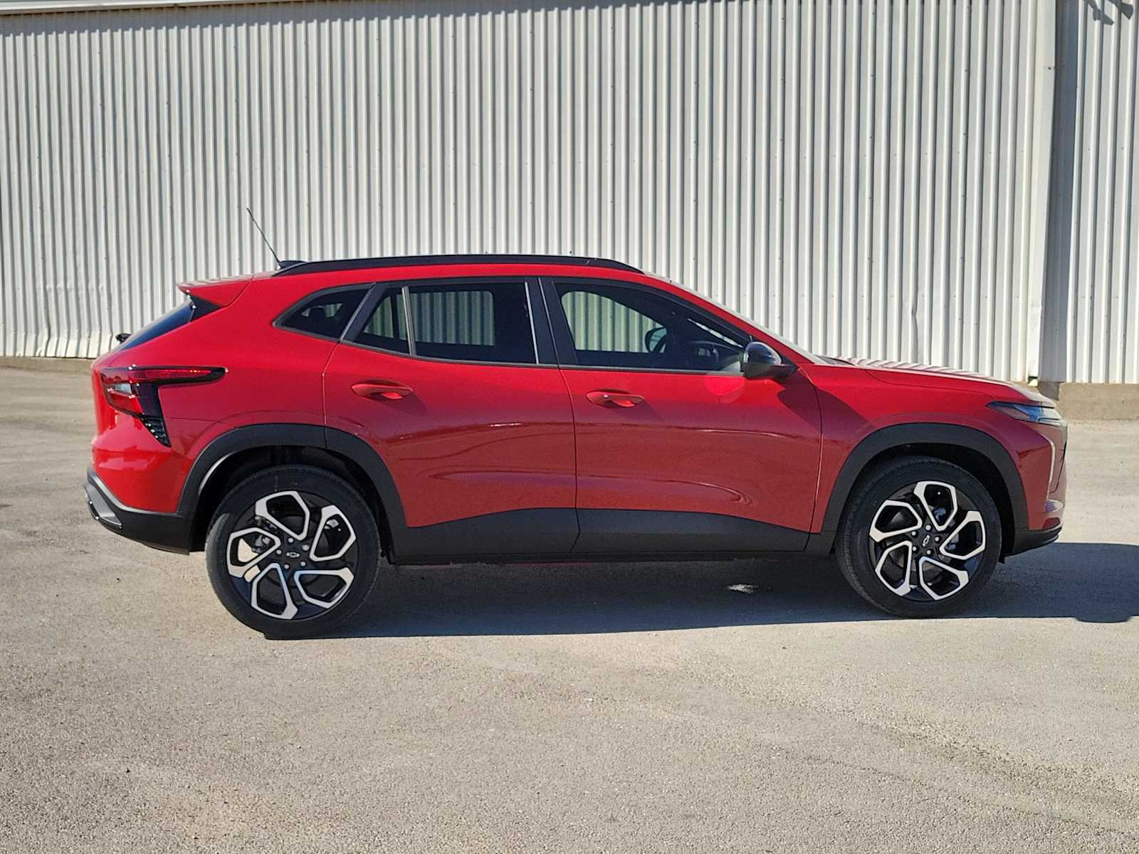 Thumbnail: 2026 Chevrolet Trax - 9