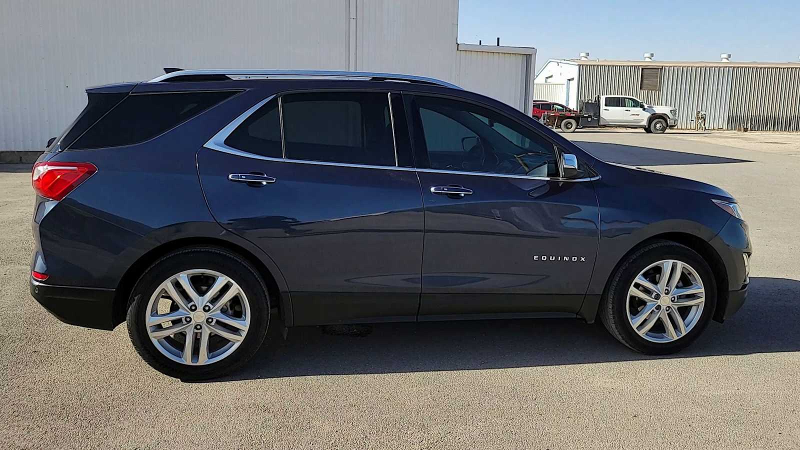 Thumbnail: 2018 Chevrolet Equinox - 9