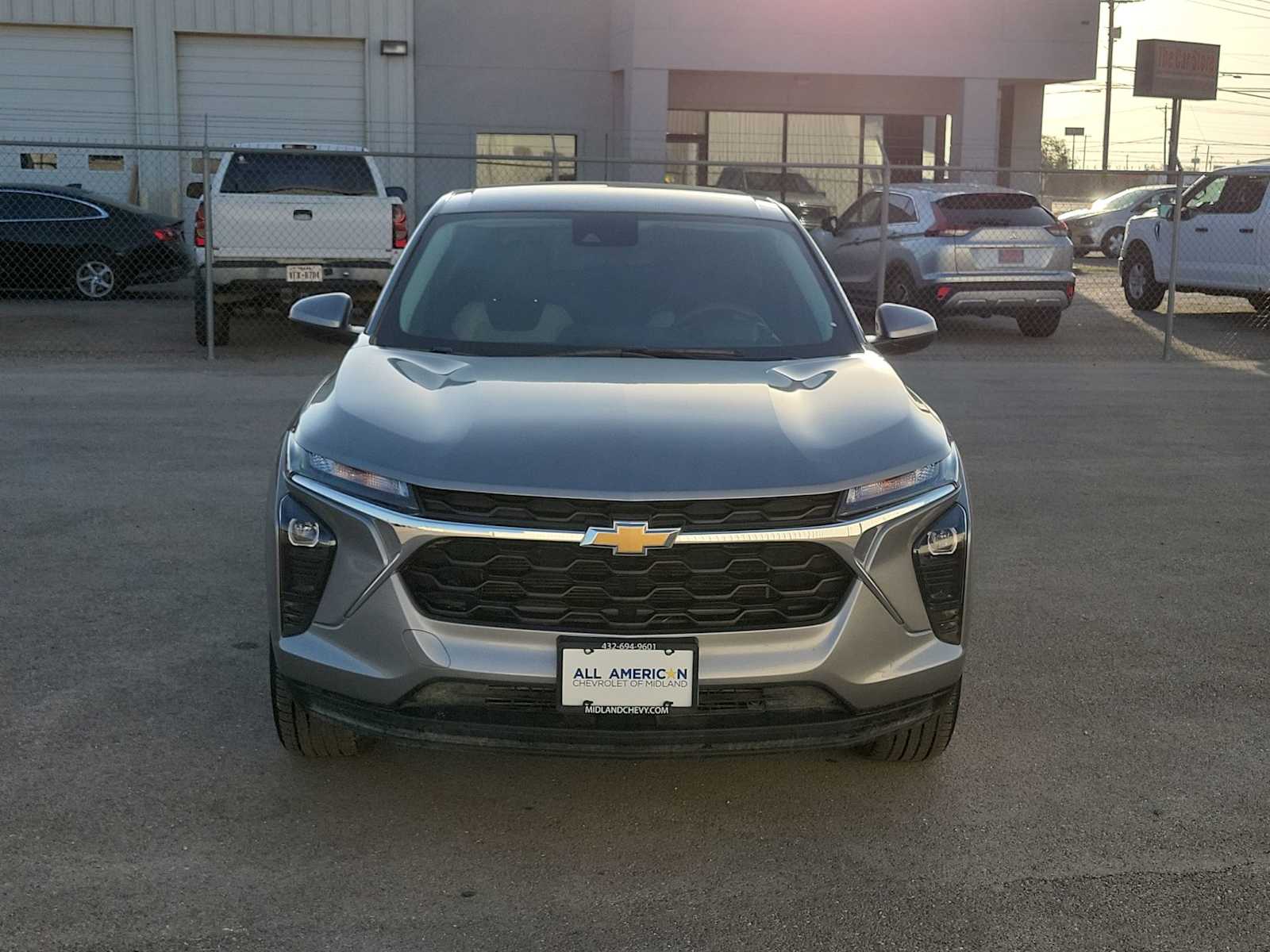 Thumbnail: 2025 Chevrolet Trax - 3