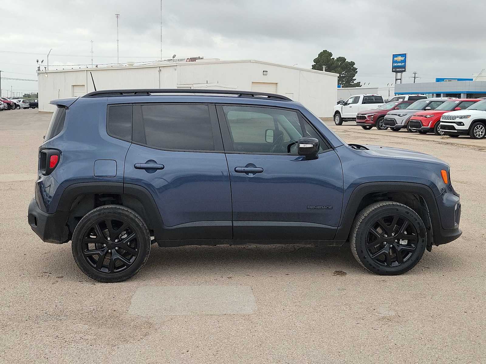 Thumbnail: 2023 Jeep Renegade - 9
