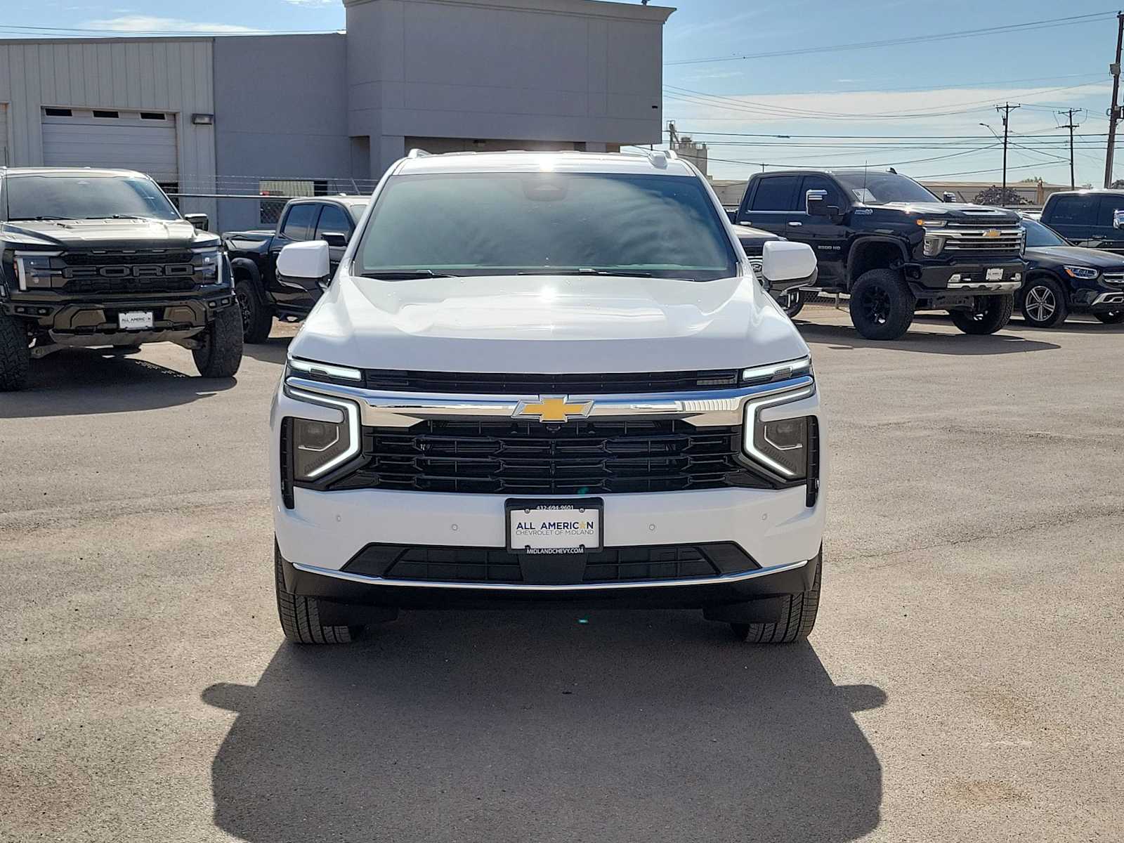 Thumbnail: 2026 Chevrolet Tahoe - 3