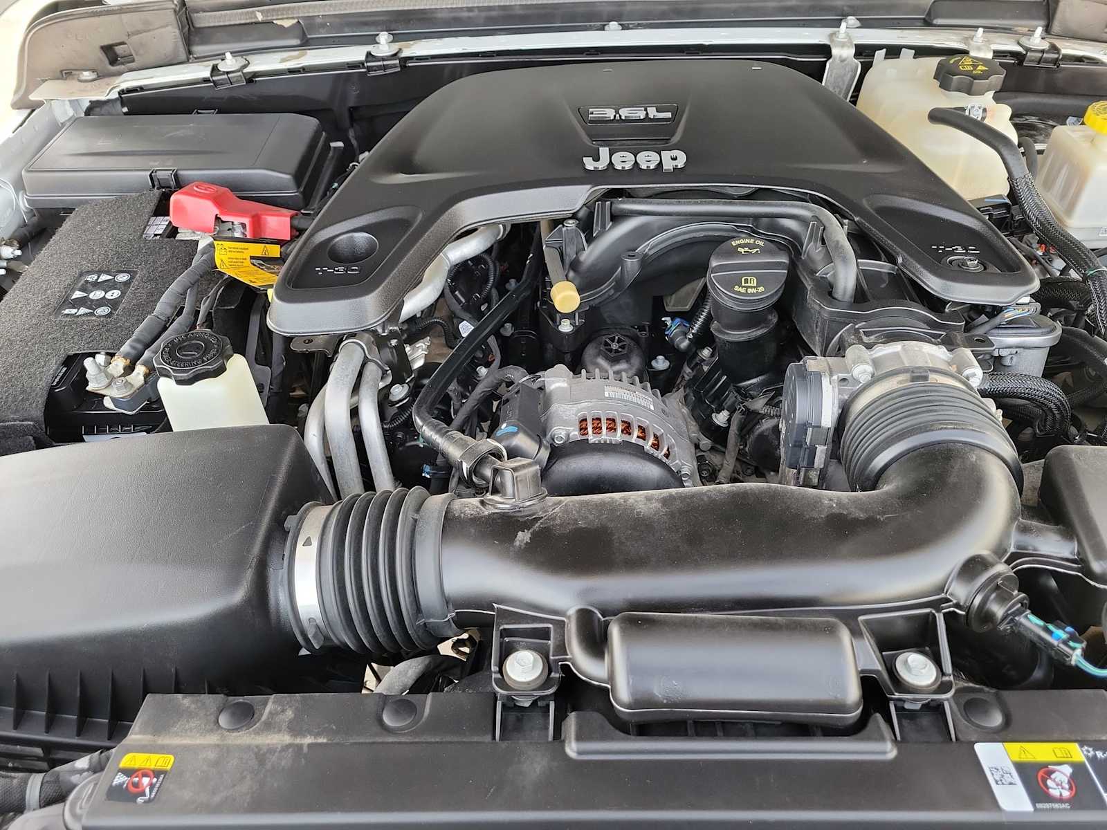 Thumbnail: 2021 Jeep Gladiator - 17