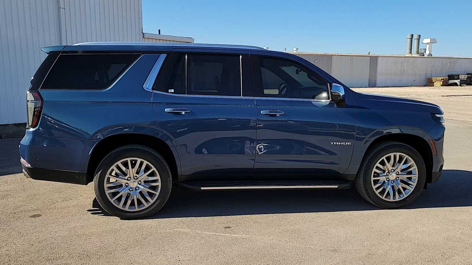 Thumbnail: 2026 Chevrolet Tahoe - 9