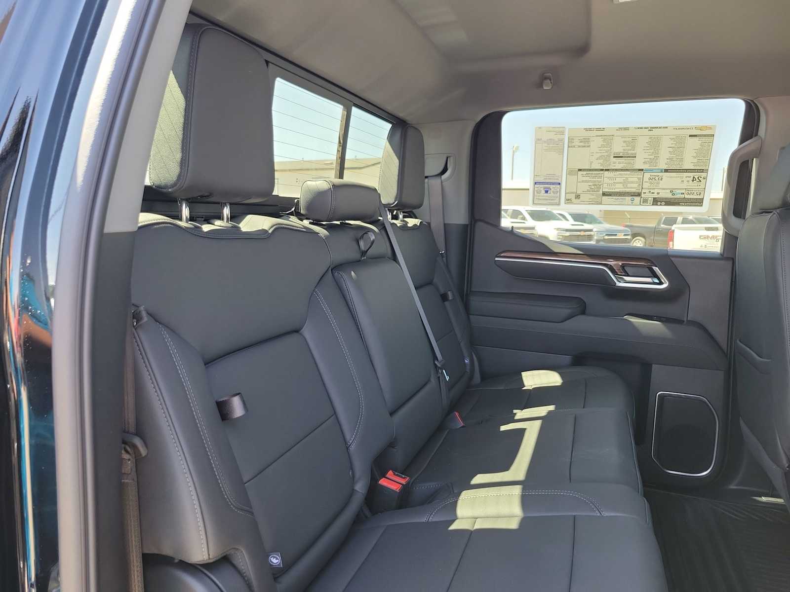 Thumbnail: 2025 Chevrolet Silverado 1500 - 21