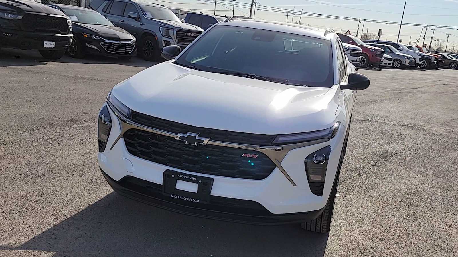 Thumbnail: 2026 Chevrolet Trax - 3