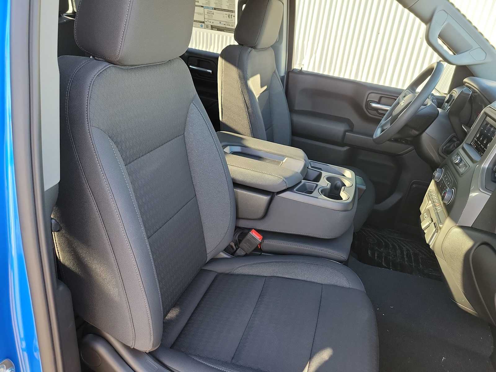 Thumbnail: 2026 Chevrolet Silverado 1500 - 22