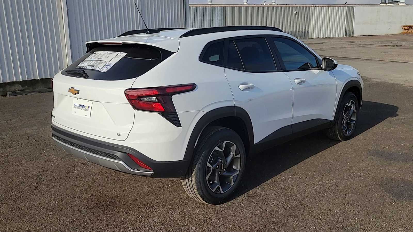 Thumbnail: 2026 Chevrolet Trax - 8