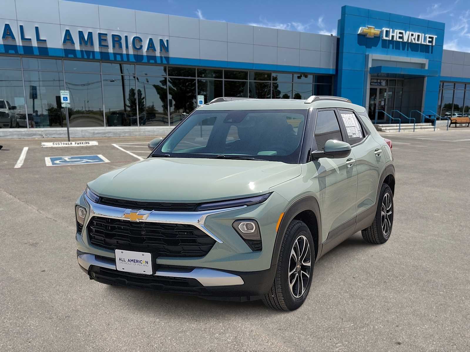 Thumbnail: 2026 Chevrolet TrailBlazer - 1