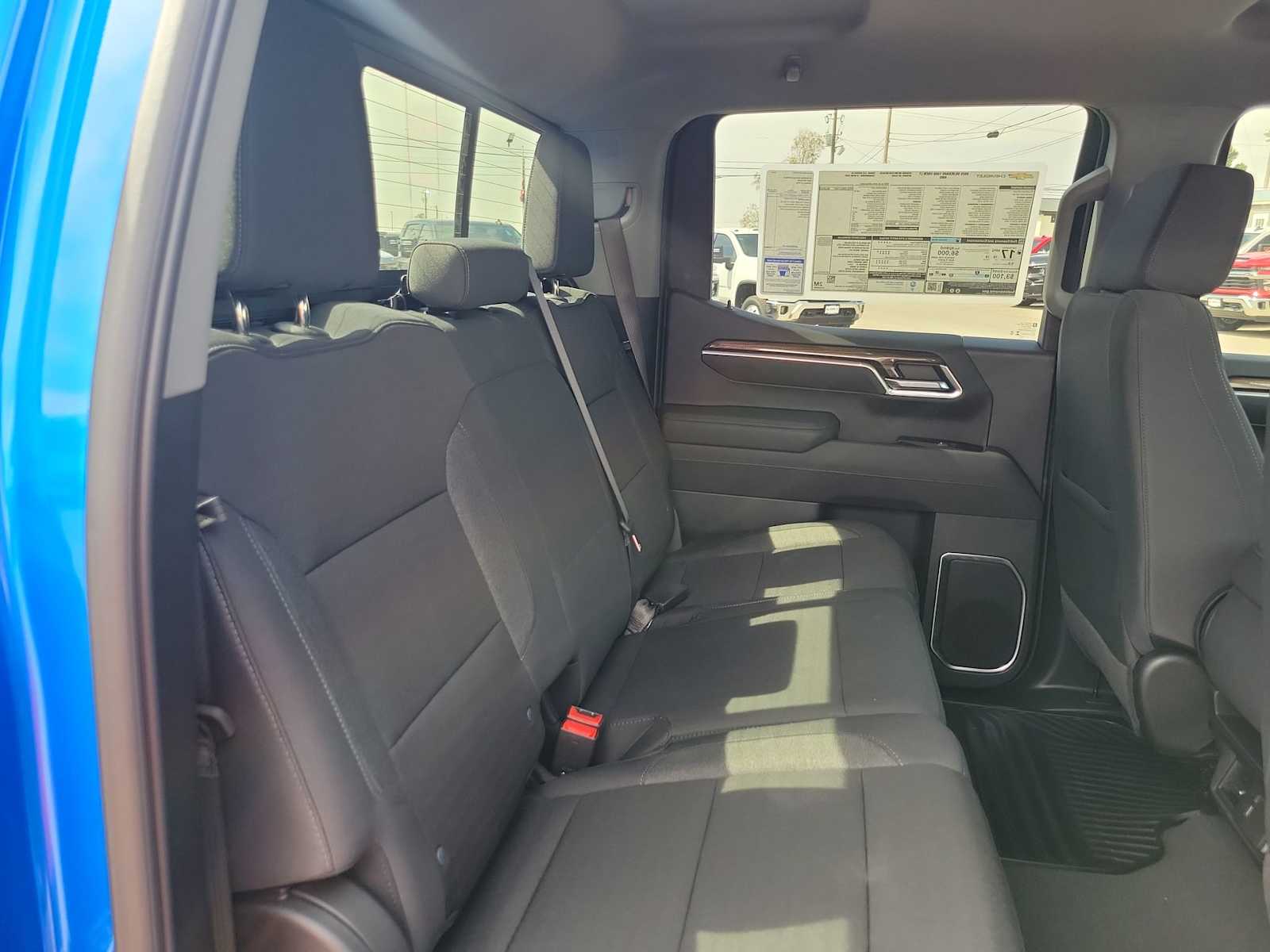 Thumbnail: 2025 Chevrolet Silverado 1500 - 21