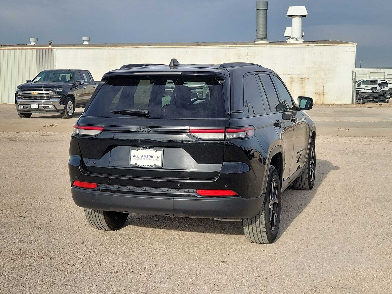 Thumbnail: 2024 Jeep Grand Cherokee - 8