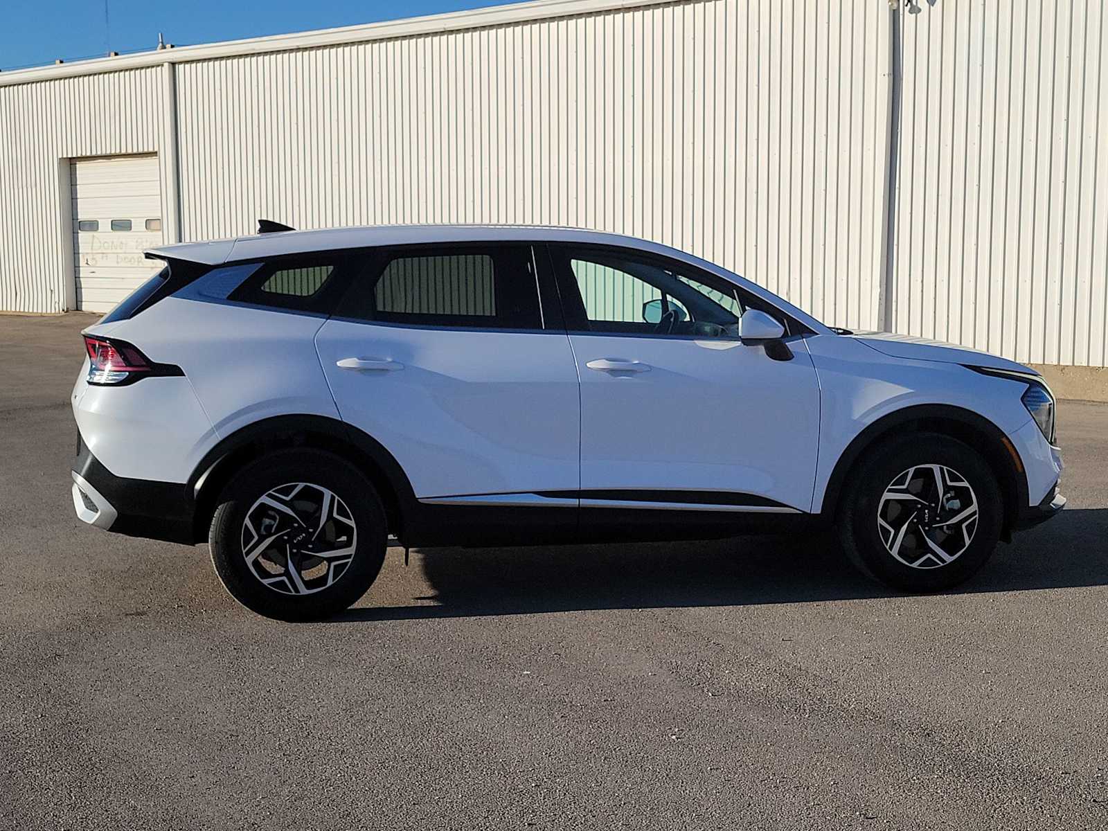 Thumbnail: 2025 Kia Sportage - 9