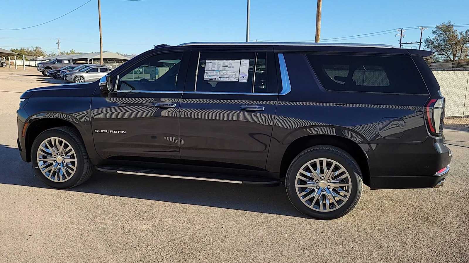 Thumbnail: 2025 Chevrolet Suburban - 5