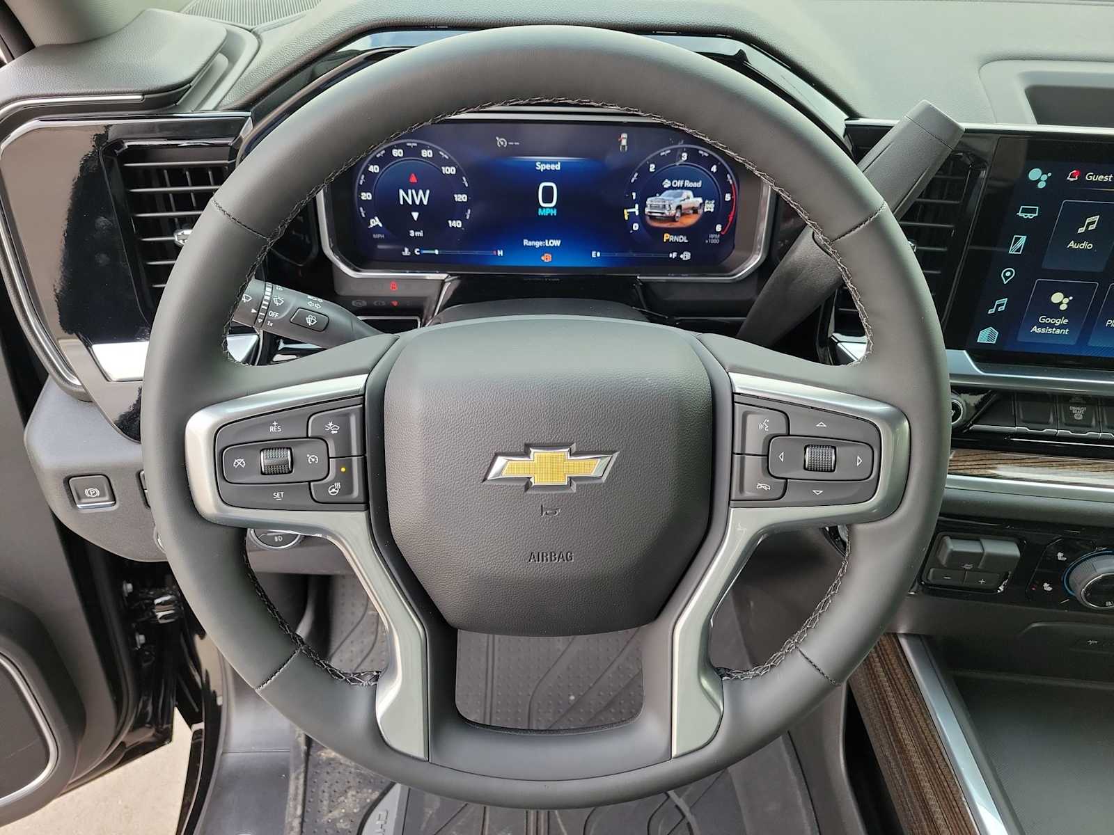 Thumbnail: 2026 Chevrolet Silverado 3500 - 19