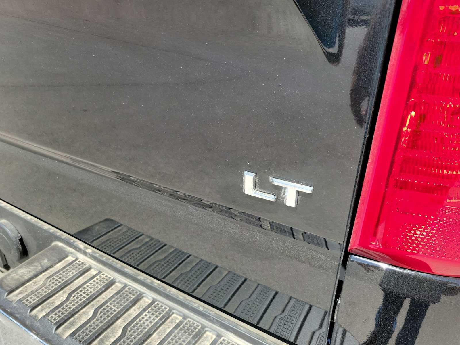 Thumbnail: 2025 Chevrolet Silverado 1500 - 15