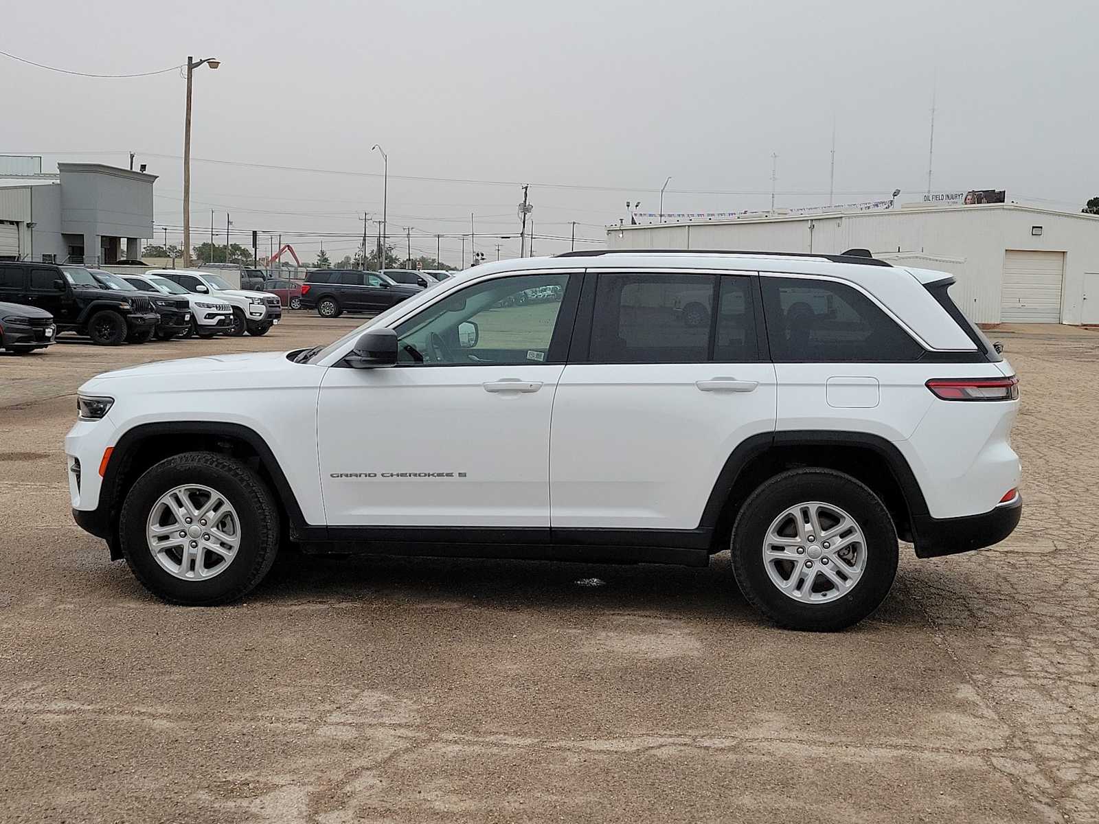 Thumbnail: 2024 Jeep Grand Cherokee - 5