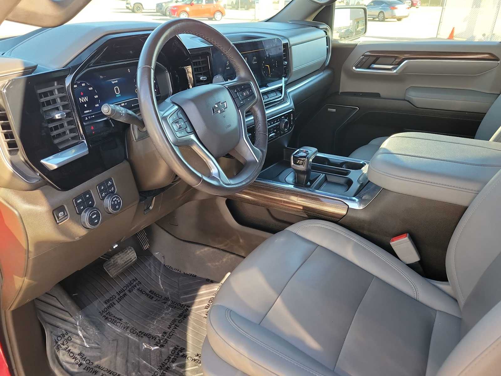 Thumbnail: 2023 Chevrolet Silverado 1500 - 10