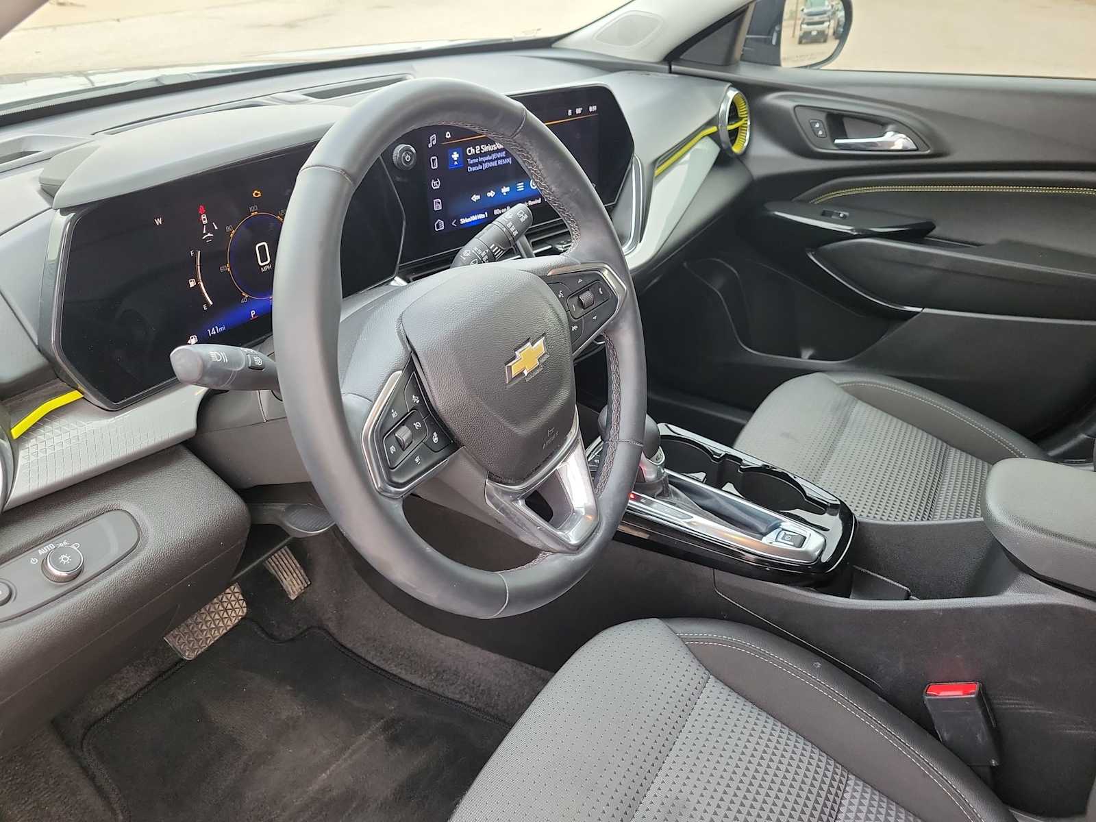 Thumbnail: 2025 Chevrolet Trax - 10