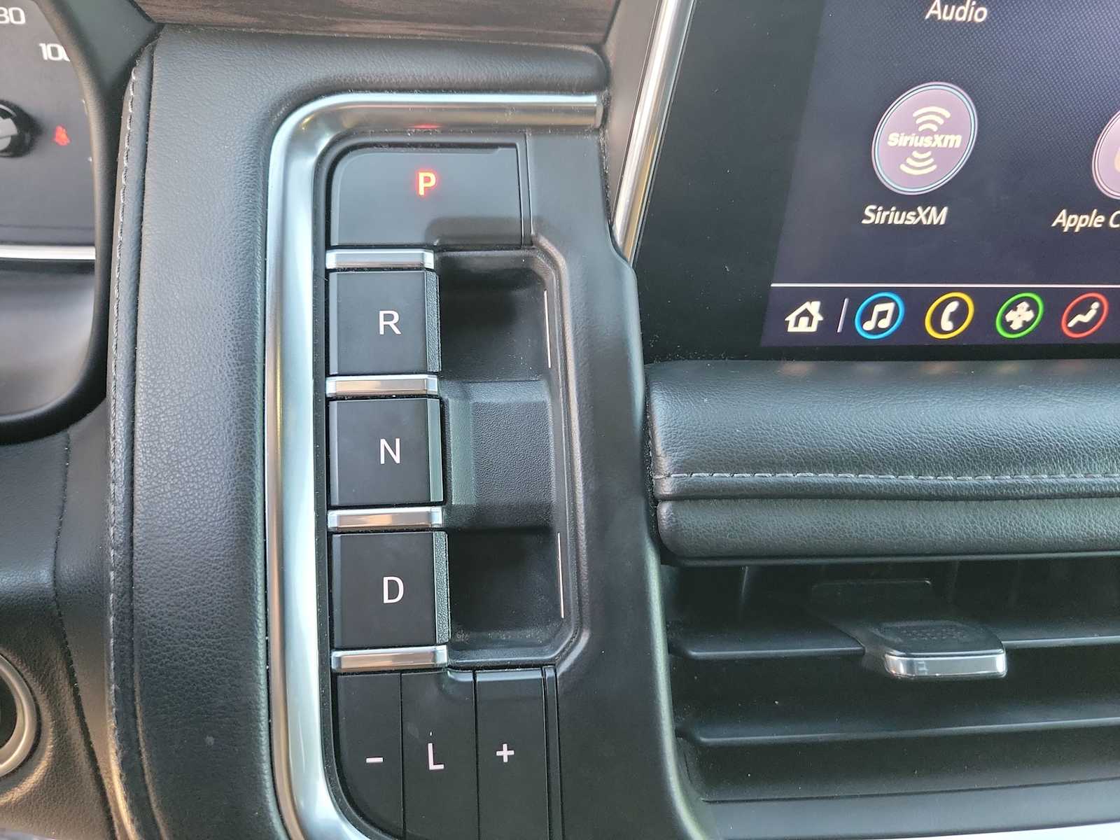 Thumbnail: 2021 Chevrolet Suburban - 25