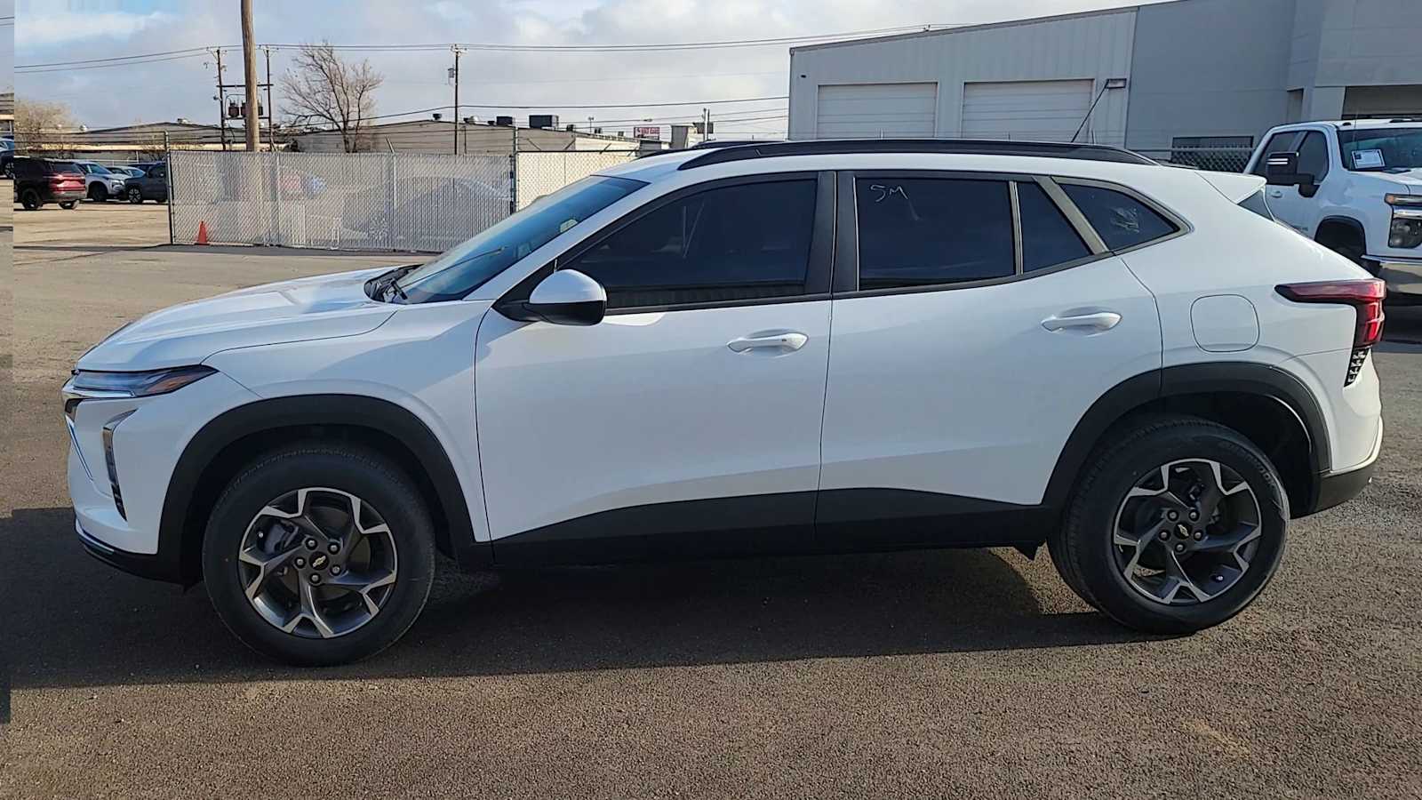 Thumbnail: 2026 Chevrolet Trax - 5