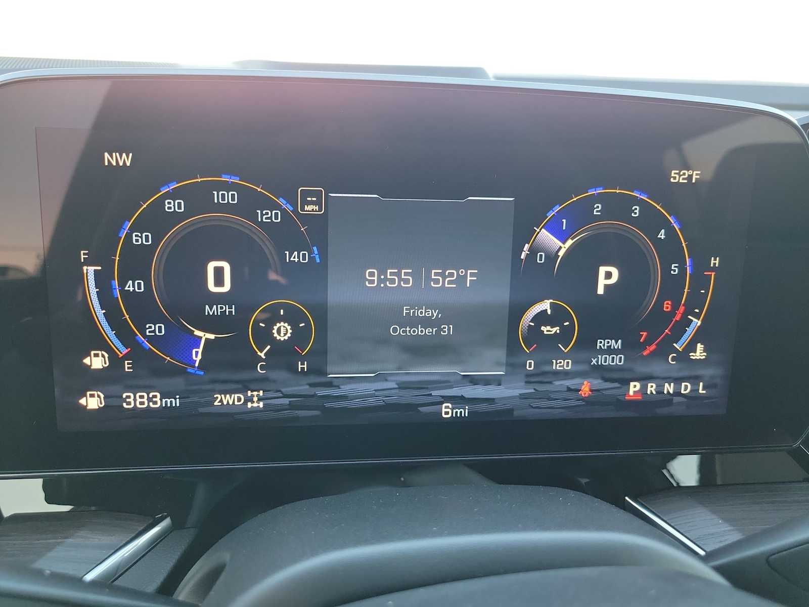 Thumbnail: 2025 Chevrolet Suburban - 26