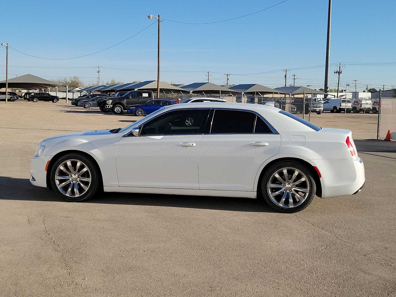 Thumbnail: 2019 Chrysler 300 - 5
