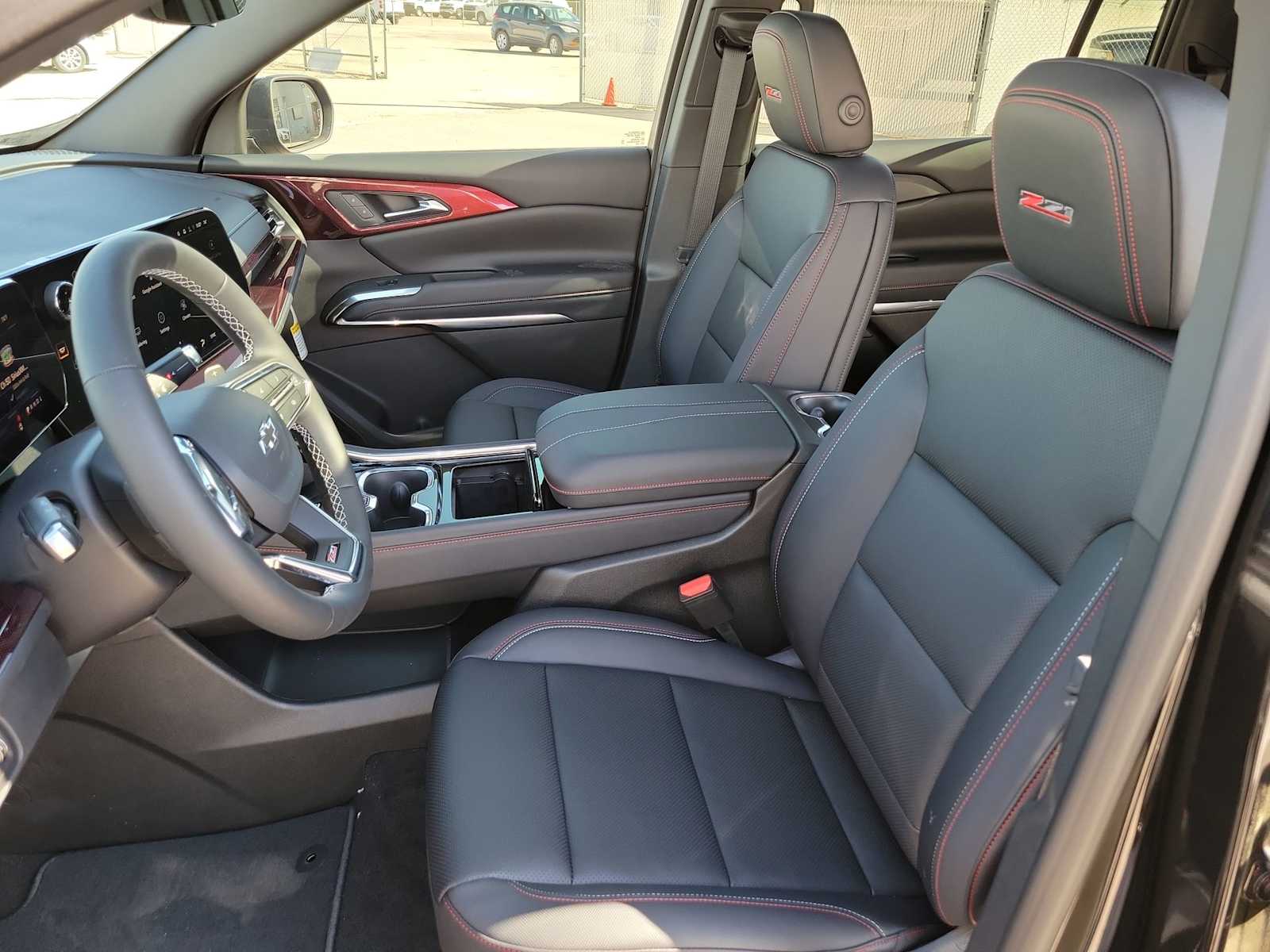 Thumbnail: 2026 Chevrolet Traverse - 15