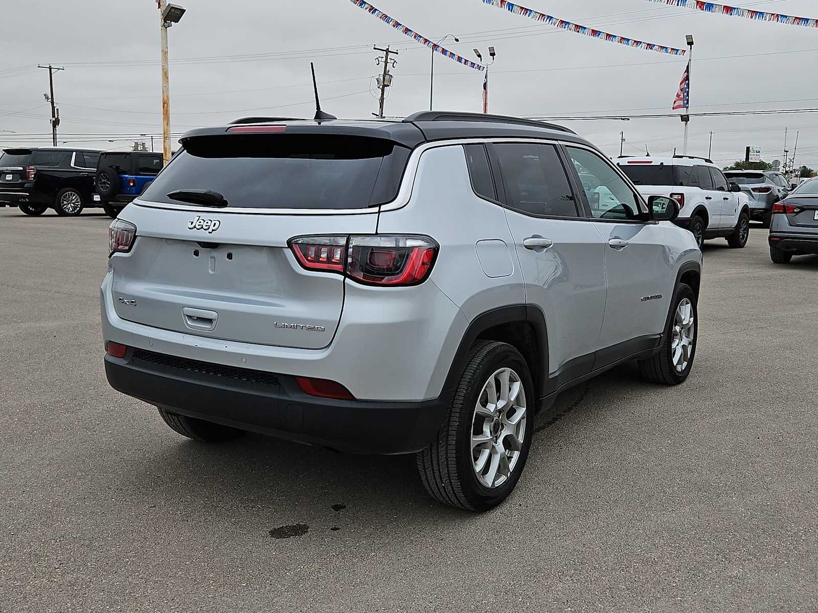 Thumbnail: 2025 Jeep Compass - 8