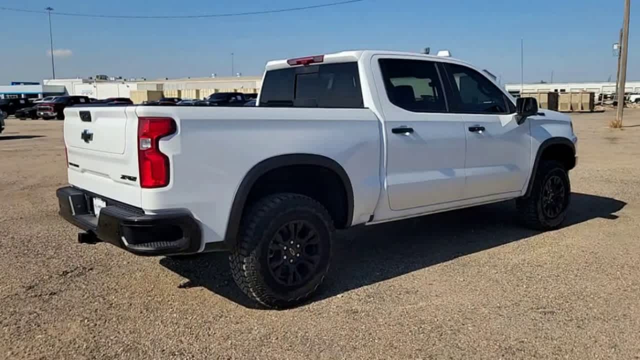 Thumbnail: 2025 Chevrolet Silverado 1500 - 8