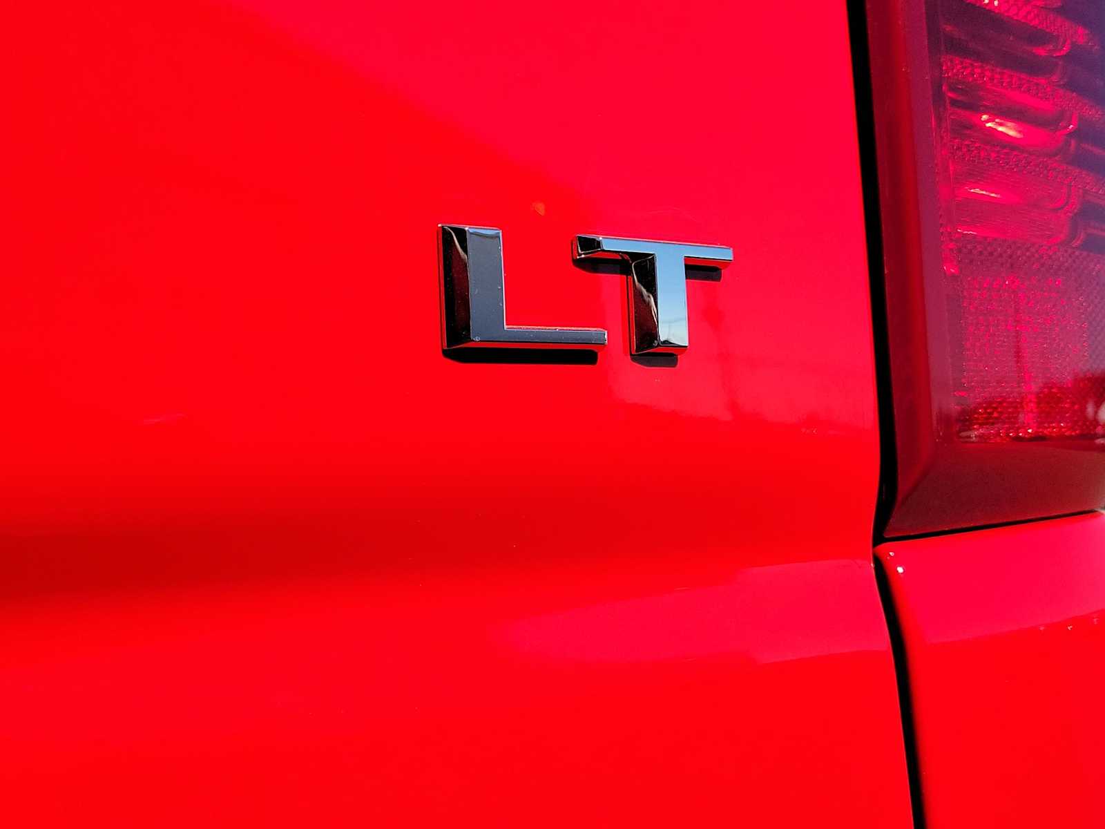 Thumbnail: 2026 Chevrolet Silverado 1500 - 15