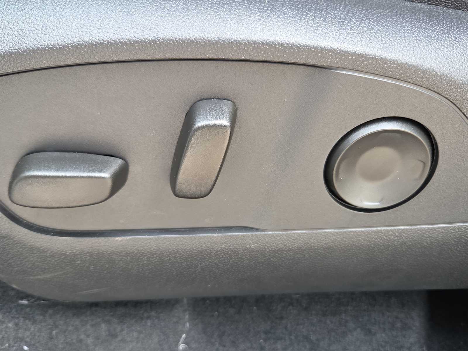 Thumbnail: 2026 Chevrolet Traverse - 22