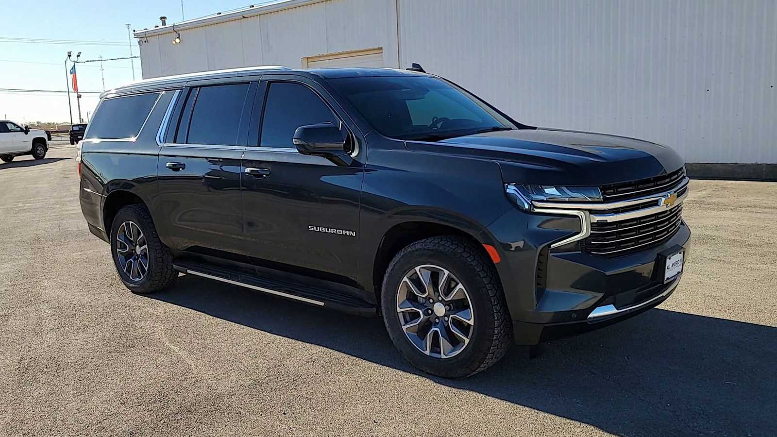 Thumbnail: 2022 Chevrolet Suburban - 2