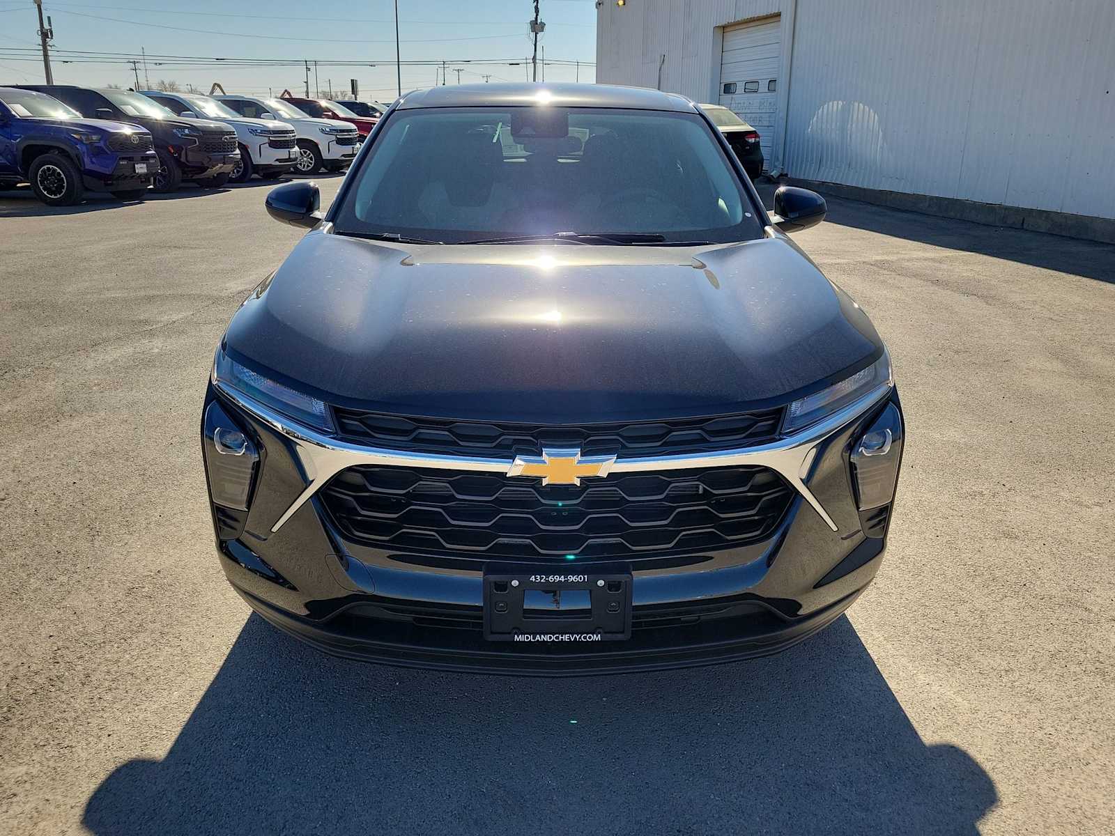 Thumbnail: 2026 Chevrolet Trax - 3