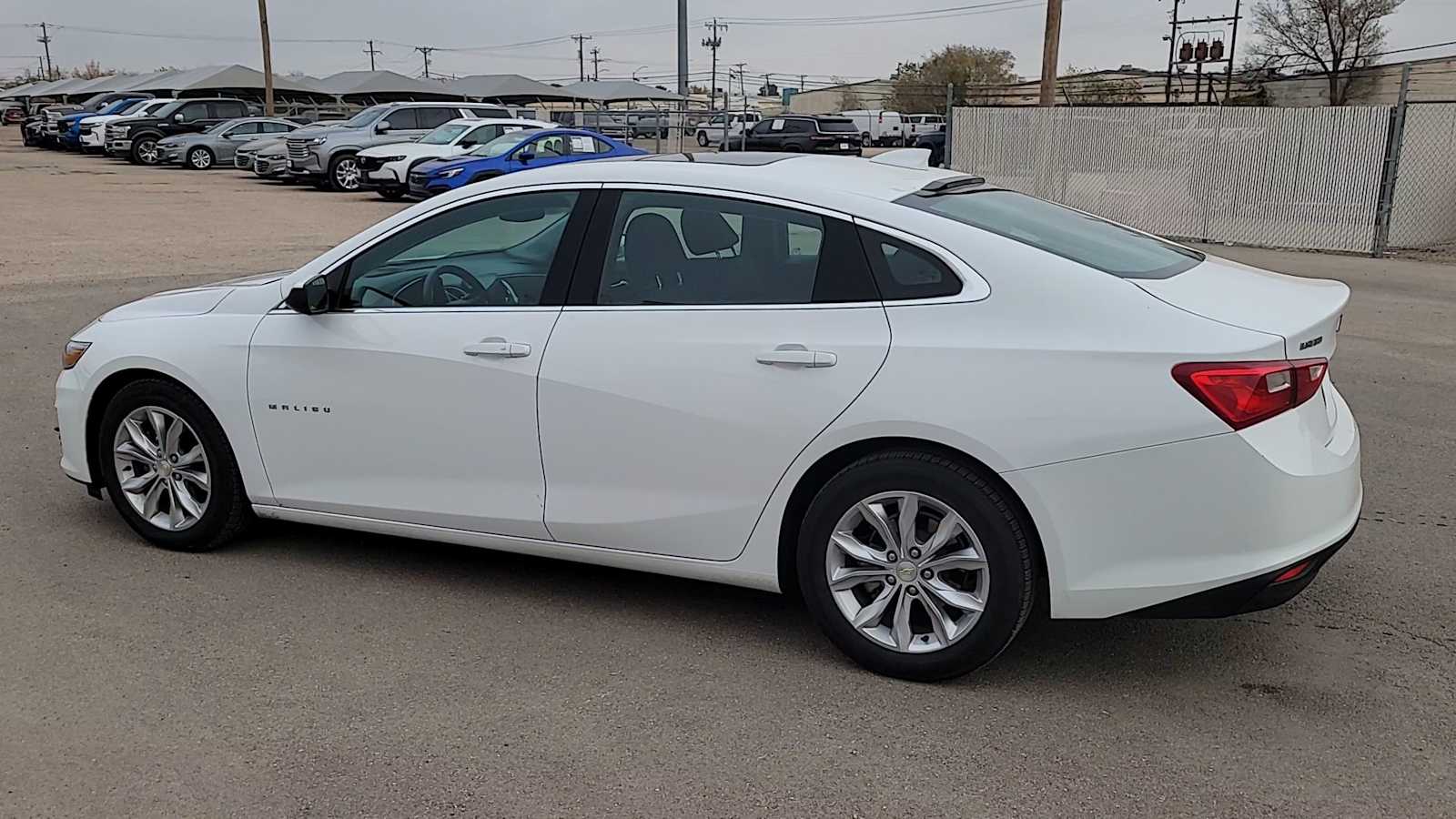 Thumbnail: 2023 Chevrolet Malibu - 6