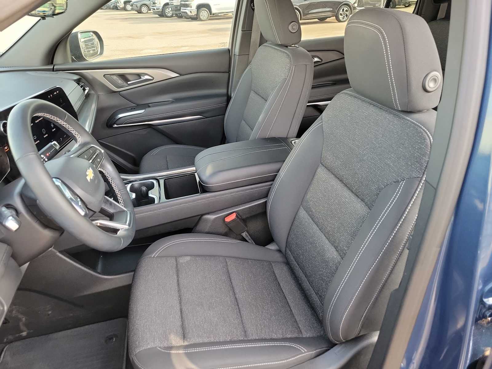 Thumbnail: 2026 Chevrolet Traverse - 15