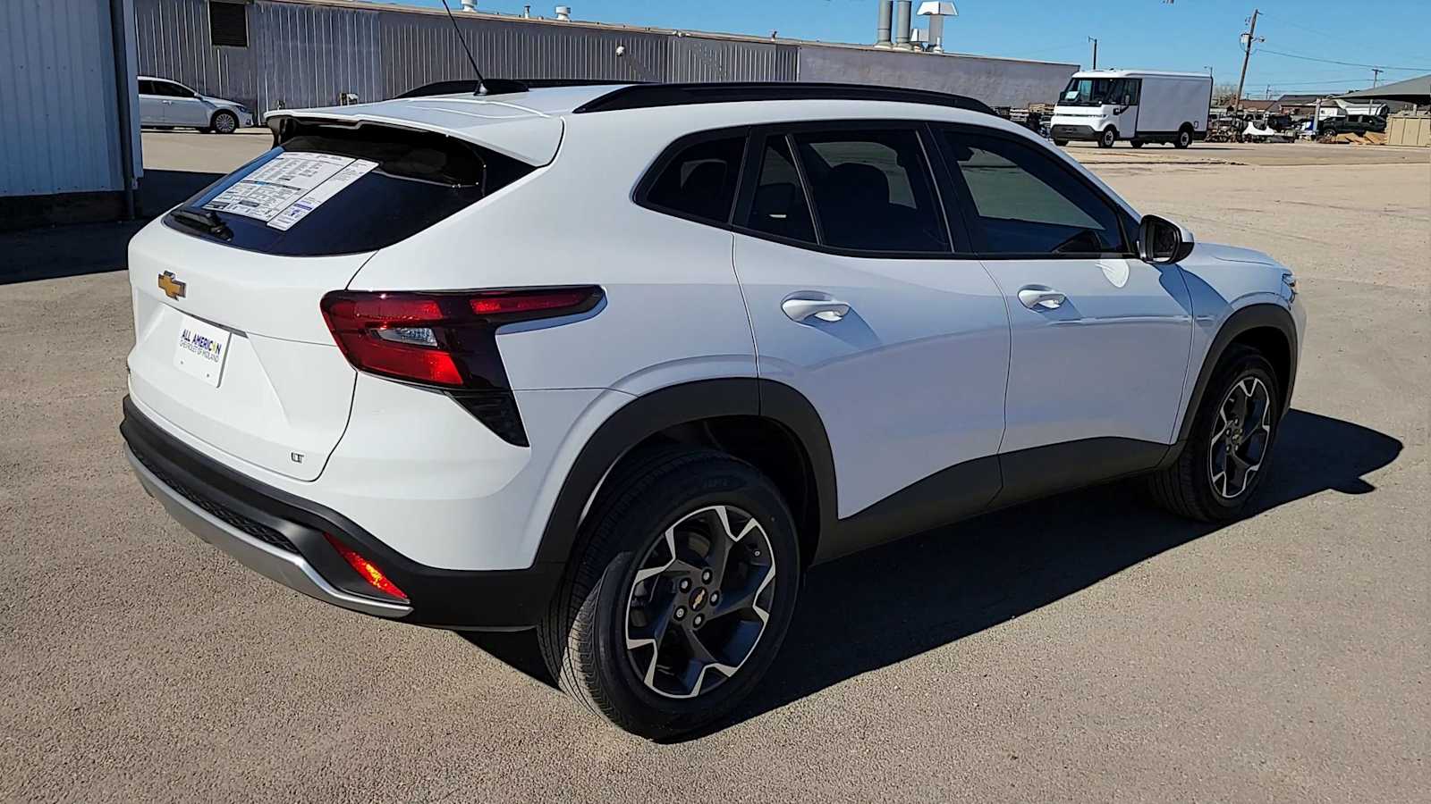 Thumbnail: 2026 Chevrolet Trax - 8