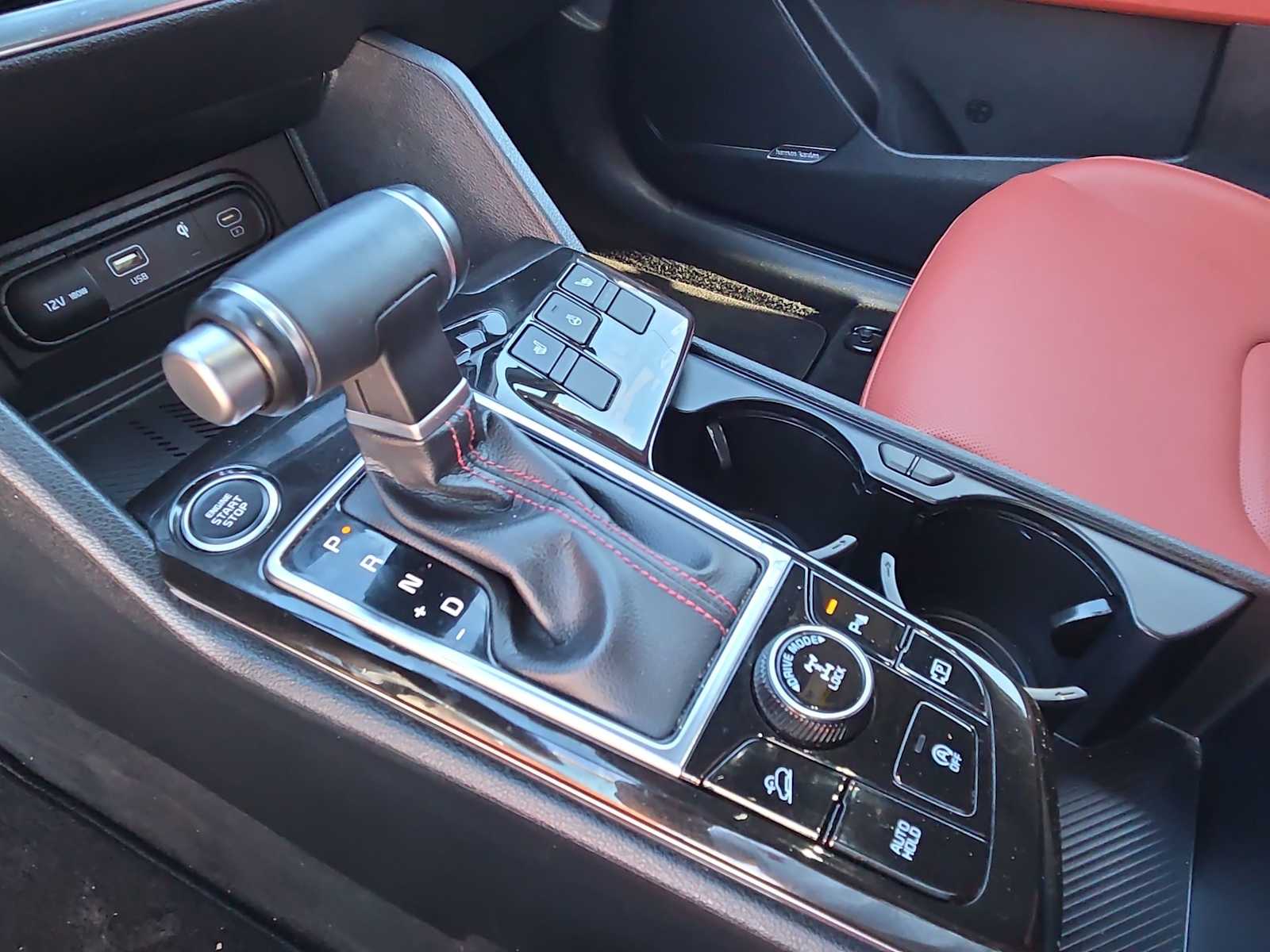 Thumbnail: 2023 Kia Sportage - 21