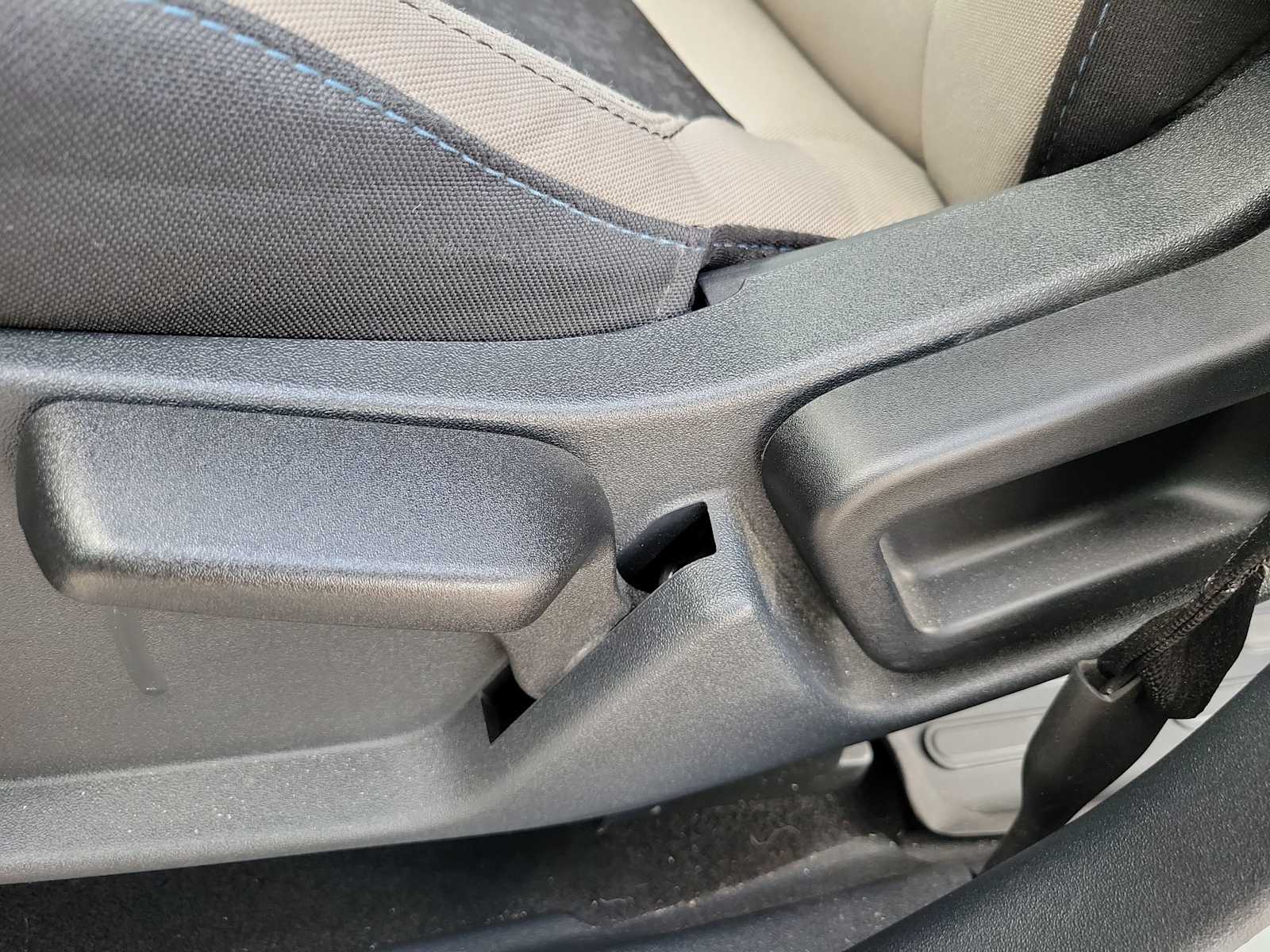 Thumbnail: 2022 Ford Bronco - 15